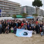 Photo de famille sur la plage de La Baule, devant les Canetons