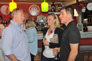  Jean-Claude Virfeu avec Sophie Moniotte et son mari.