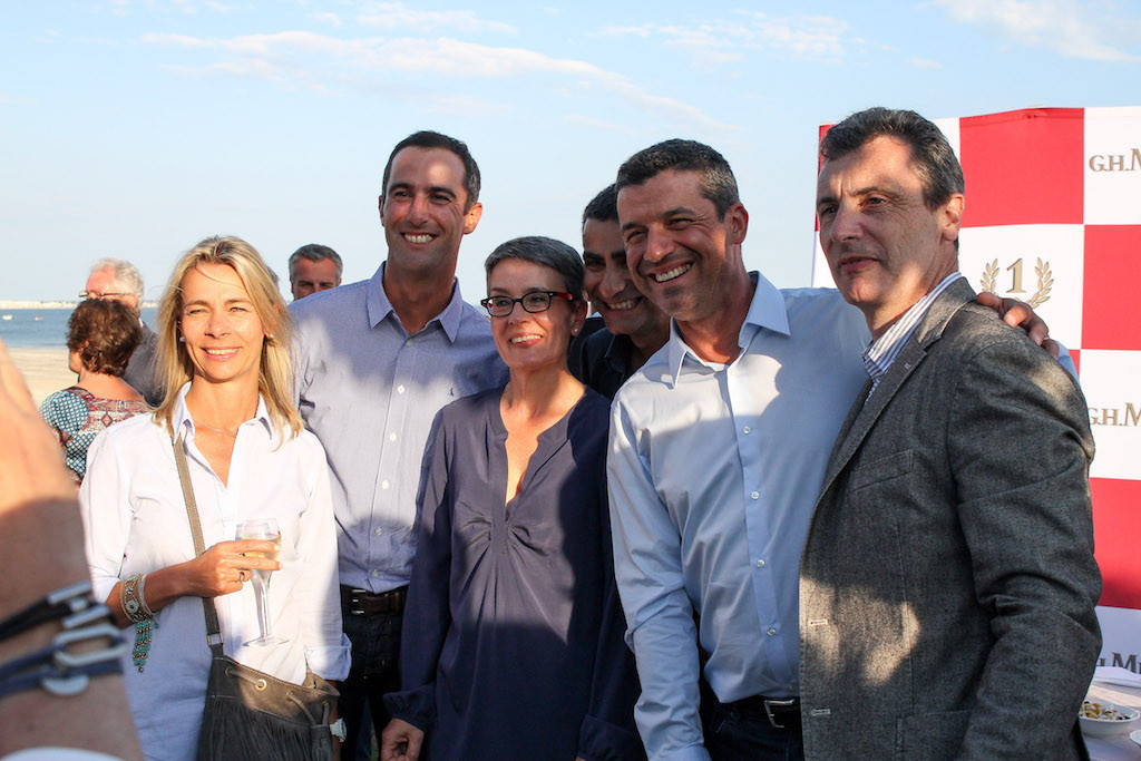 Armel Le Cléac’h en compagnie d’Isabelle Toublant et de Patrice Roubaut (TF1), de Jean-Wilfrid Forquès et Thierry Arnaud (BFM TV). Tous seront à nouveau à La Baule cette année.