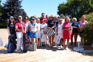 Photo de famille pour les dames, Journalistes et VIP confondues